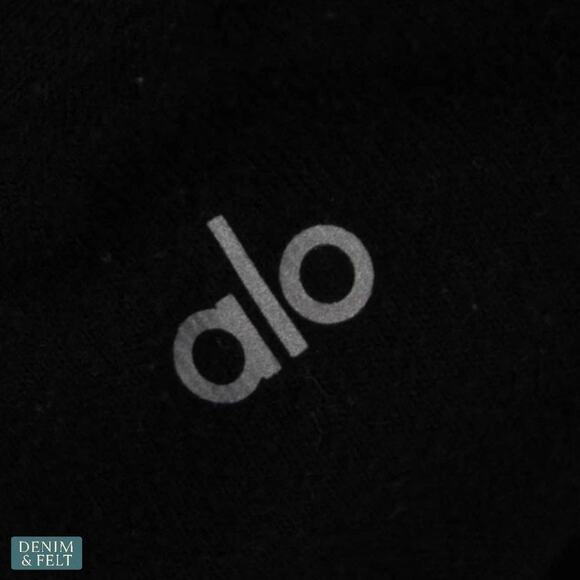 Alo Yoga Black Round Neck Logo Pullover Sweatshirt Athleisure Minimal Luxe - Picture 6 of 7